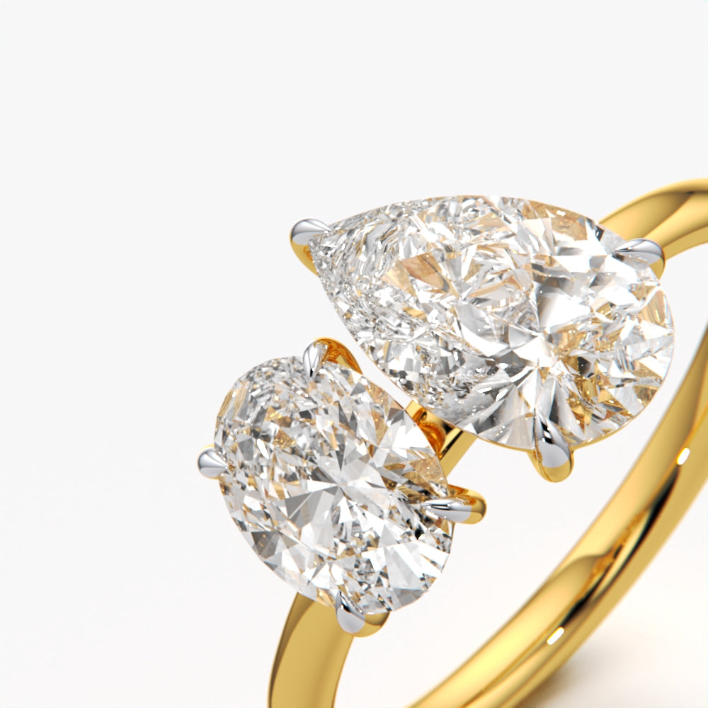 Pear & Oval Diamond Toi et Moi Ring