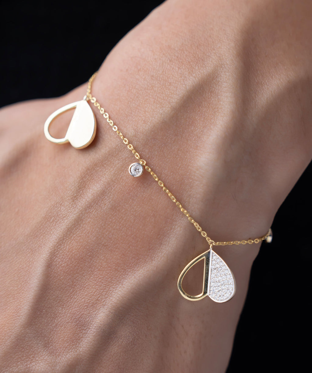 Modern Hearts Bracelet