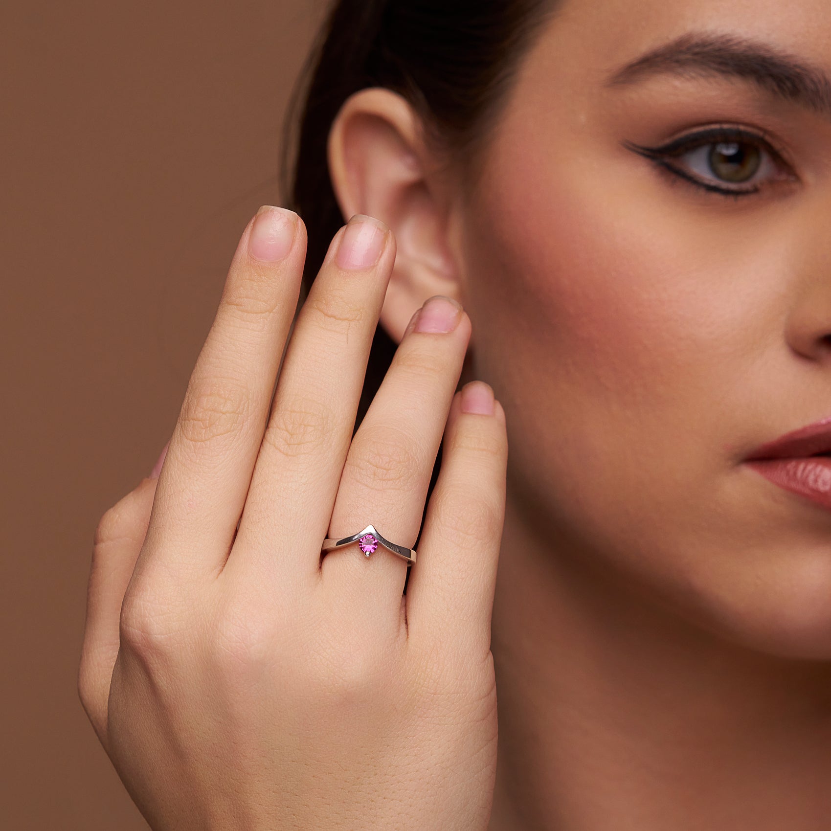 V-Shaped Single Diamond Ring